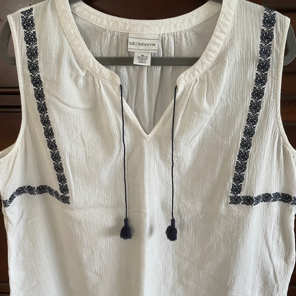 Liz Claiborne - Blouse with Navy Trim, XL